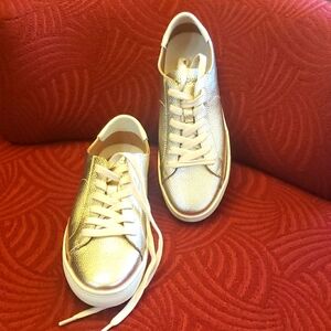 New Without Box Soludos Women Sneakers Size 9